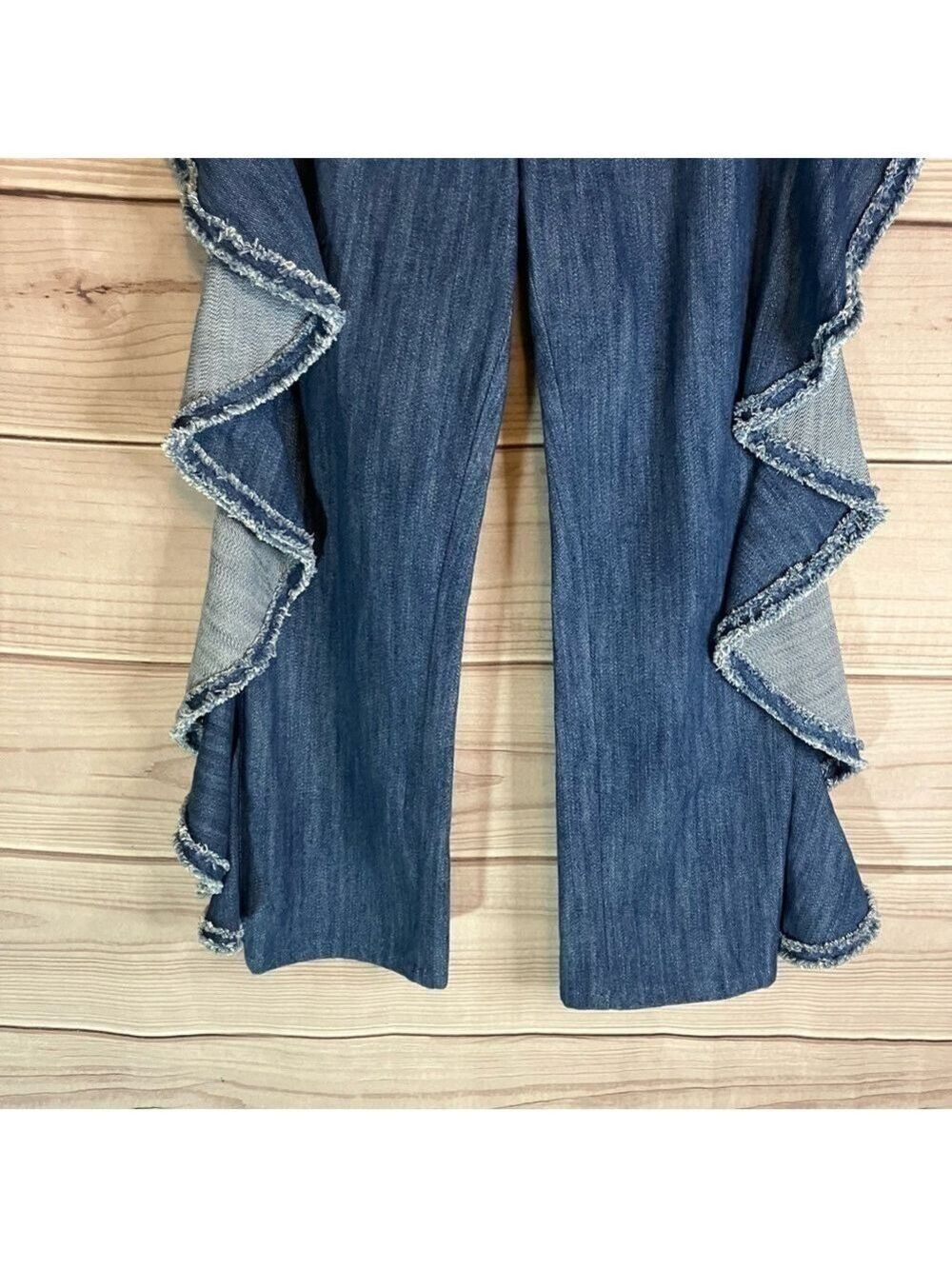 ALEXIS Nikko Straight Leg High Rise Cropped Ruffle Pants - Picture 9 of 13